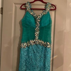 MNM COTURE teal Colored Long Sleeveless Dress Size 14.